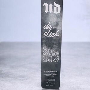 Urban Decay De-Slick Oil Control Spray